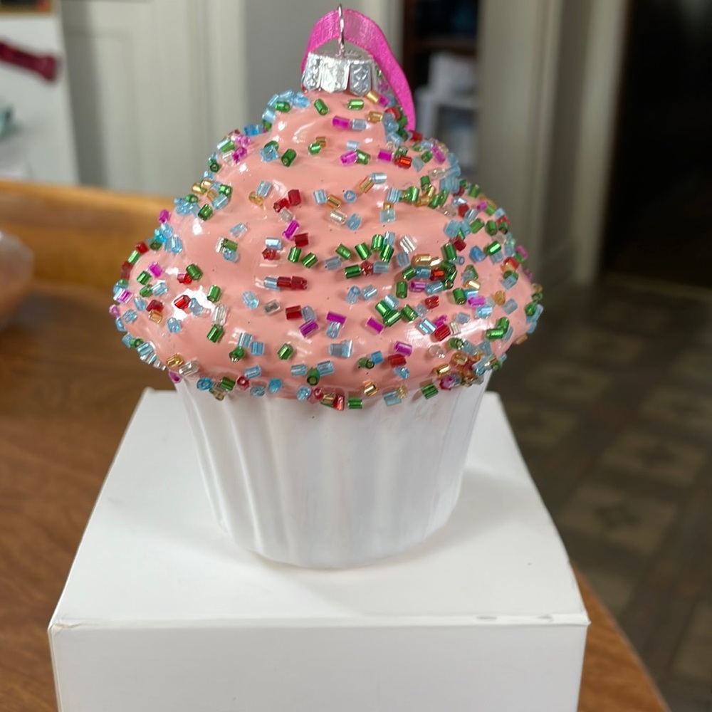 Sweetest season cupcake ornament, pink